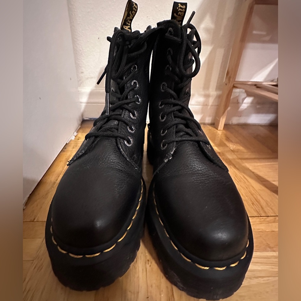 Black Dr. Marten Jadon Boot